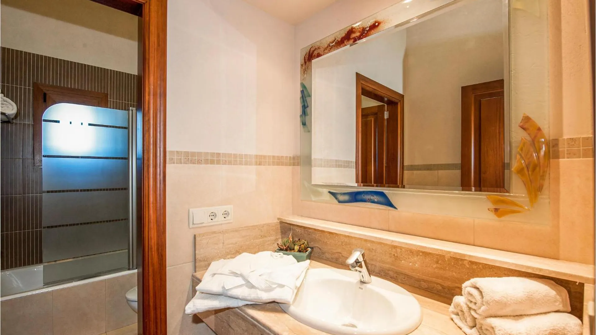 Amazing Home In Manacor With Swimming Pool 0*, Manacor (Mallorca)